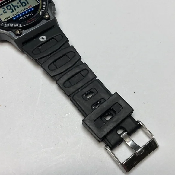 Armitron vintage digital watch, 40/6531, new battery, rubber strap